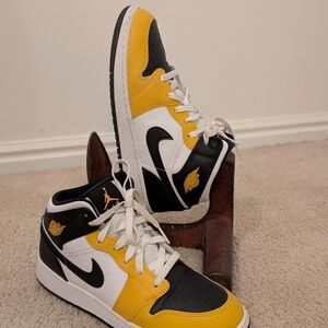 Nike Jordan Shoes Black Yellow White